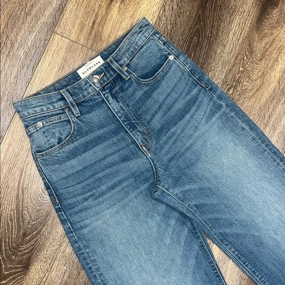 SLVRLAKE Grace High-Rise Jean In River Runs Deep ๐ - Picture 8 of 15